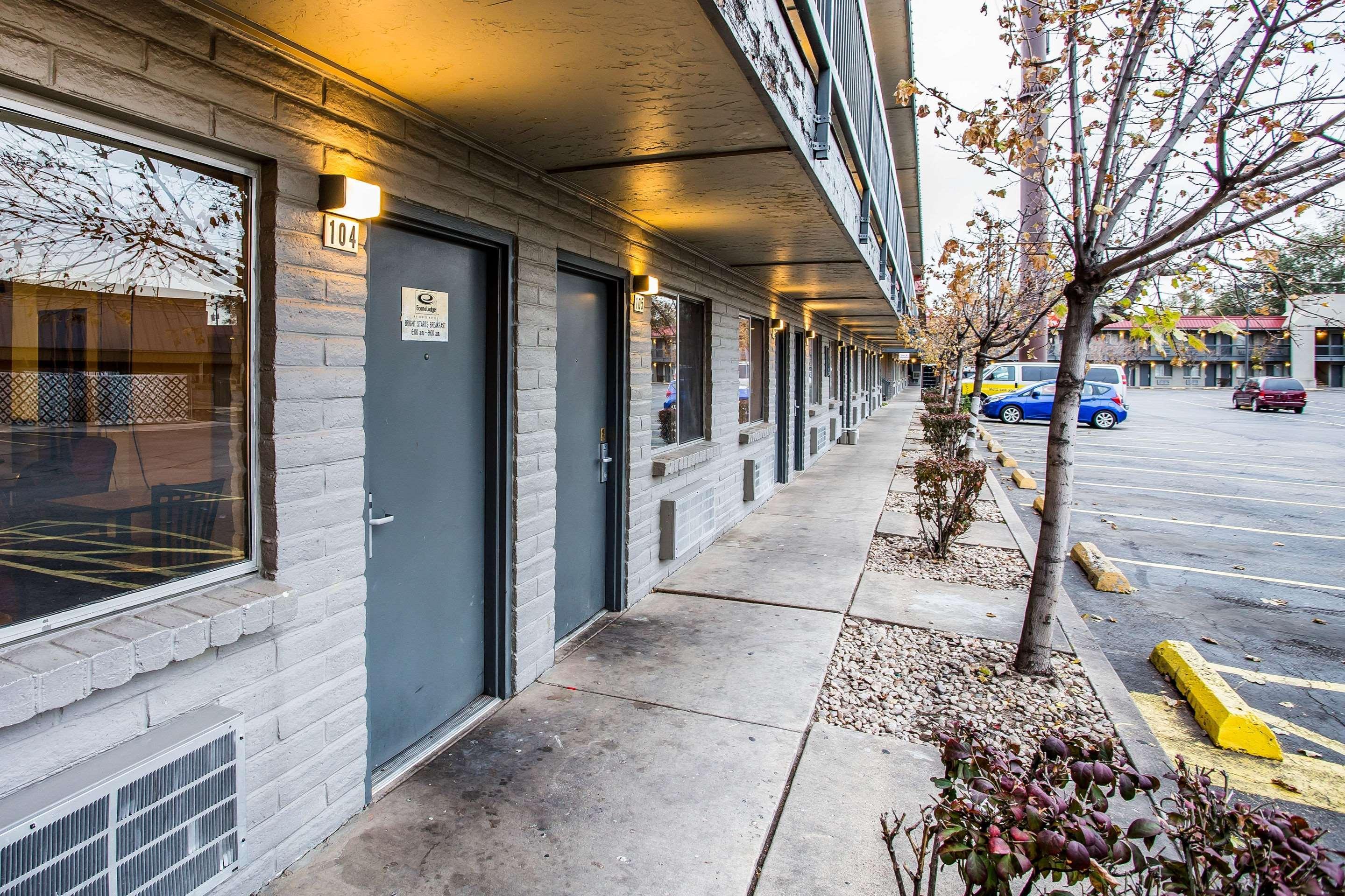 Econo Lodge Downtown Salt Lake City Extérieur photo
